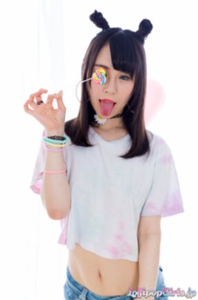 Kitagawa Yuzu licking lolipop and cock and cum from her fingers