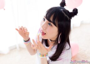Kitagawa Yuzu licking lolipop and cock and cum from her fingers