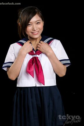 Yamada Reika face fucked in uniform wearing bondage chain